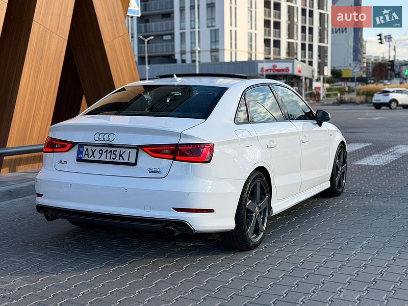 Седан Audi A3 2015 в Киеве