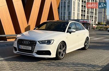 Седан Audi A3 2015 в Киеве