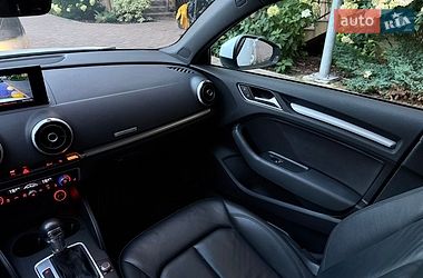 Седан Audi A3 2015 в Киеве