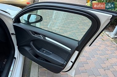 Седан Audi A3 2015 в Киеве