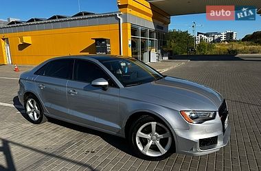 Седан Audi A3 2015 в Рівному