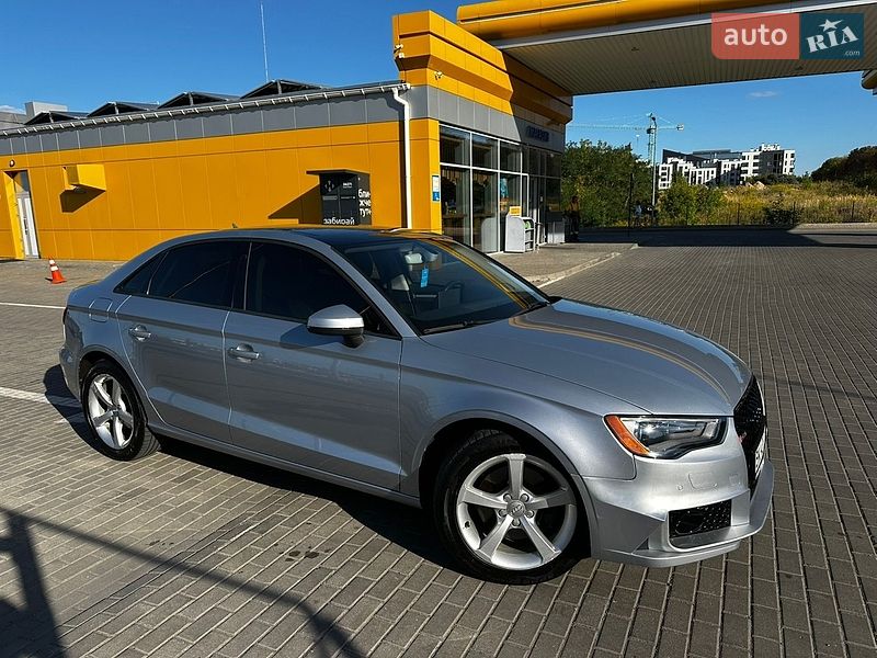 Седан Audi A3 2015 в Рівному