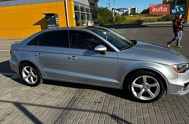 Седан Audi A3 2015 в Рівному