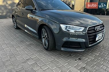 Седан Audi A3 2016 в Кривом Роге