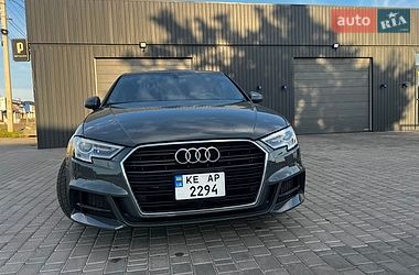 Седан Audi A3 2016 в Кривом Роге