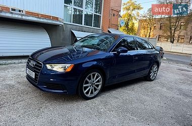 Седан Audi A3 2014 в Чернігові