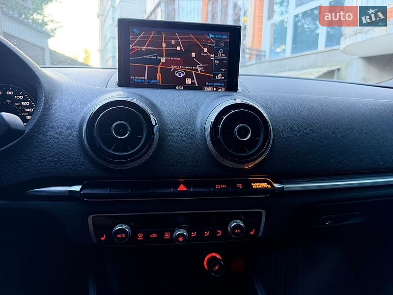 Седан Audi A3 2014 в Чернігові