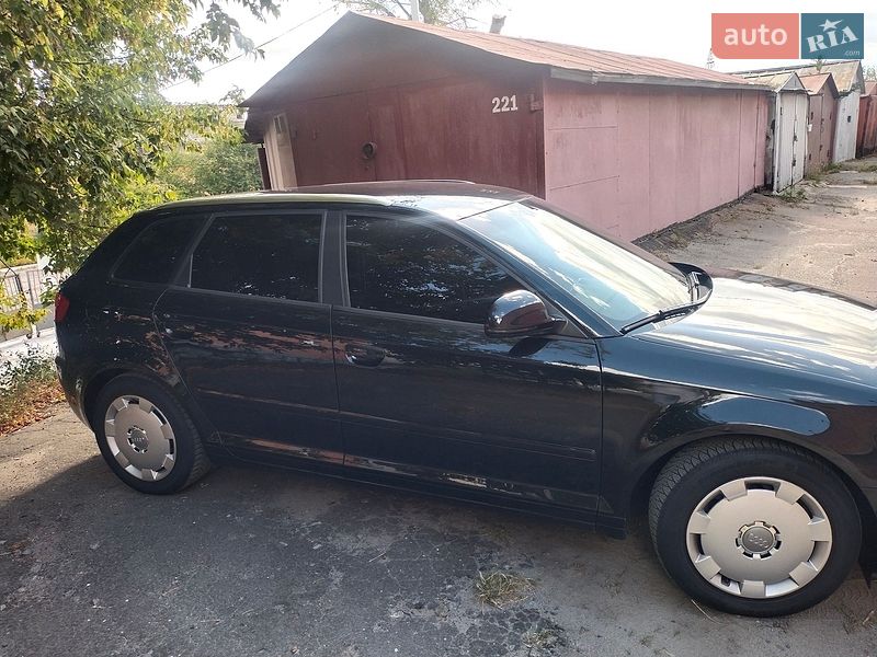 Хэтчбек Audi A3 2009 в Сумах