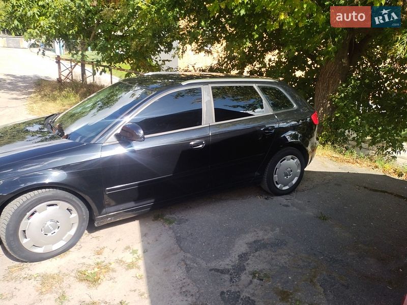 Хэтчбек Audi A3 2009 в Сумах