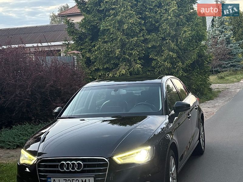 Седан Audi A3 2015 в Киеве