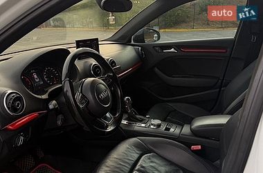 Седан Audi A3 2014 в Ужгороде
