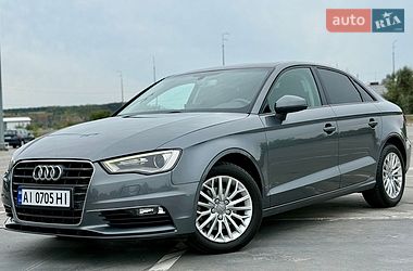 Седан Audi A3 2016 в Киеве фото Седан Audi A3 2016 в Киеве