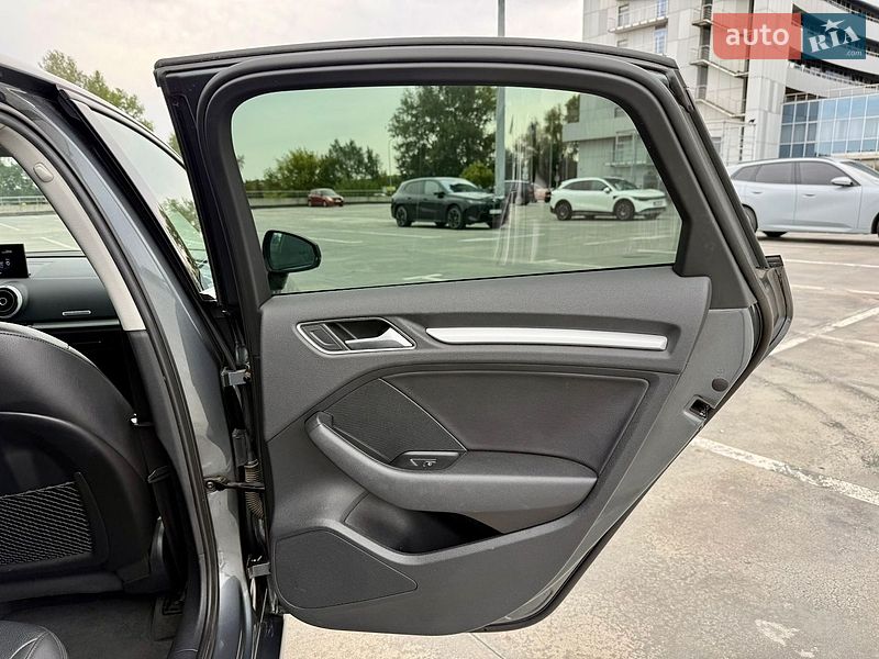 Седан Audi A3 2016 в Киеве фото 30 Седан Audi A3 2016 в Киеве
