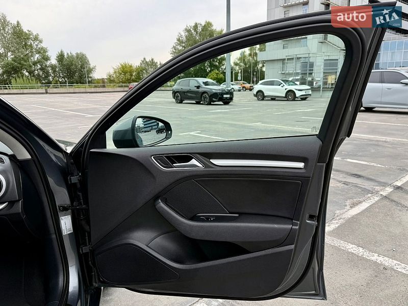Седан Audi A3 2016 в Киеве фото 34 Седан Audi A3 2016 в Киеве