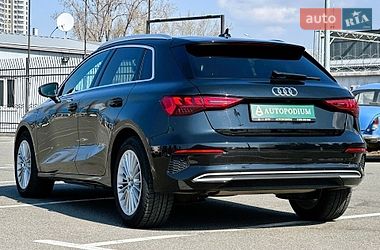 Хетчбек Audi A3 2021 в Києві