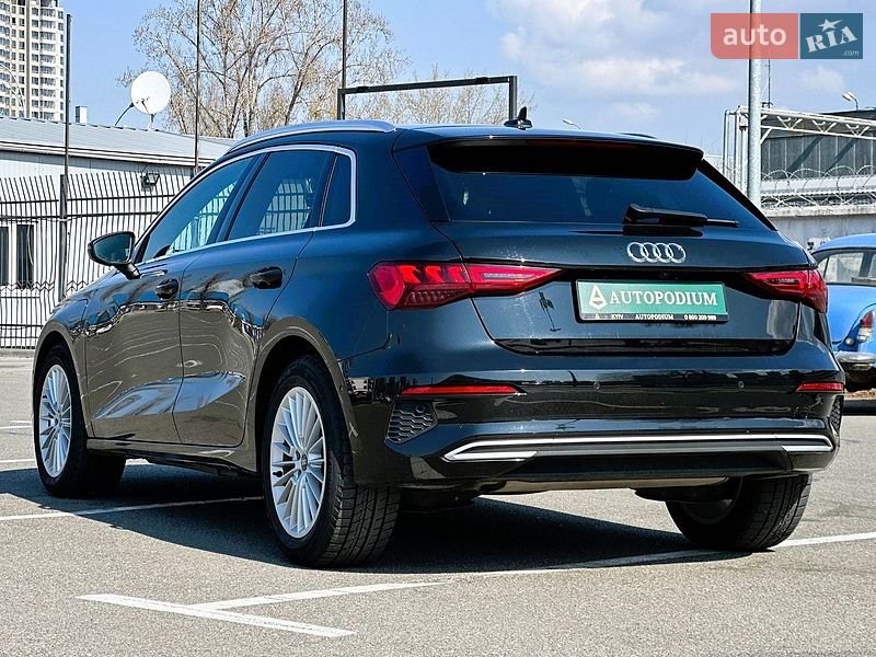 Хетчбек Audi A3 2021 в Києві
