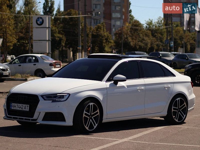 Седан Audi A3 2019 в Одессе