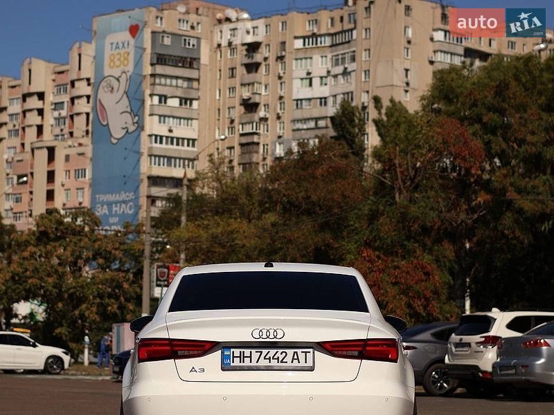 Седан Audi A3 2019 в Одессе