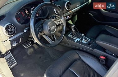 Седан Audi A3 2019 в Одессе