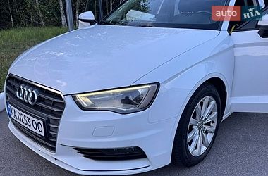 Седан Audi A3 2015 в Василькове