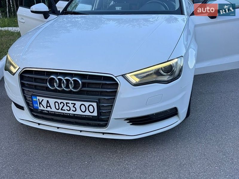 Седан Audi A3 2015 в Василькове