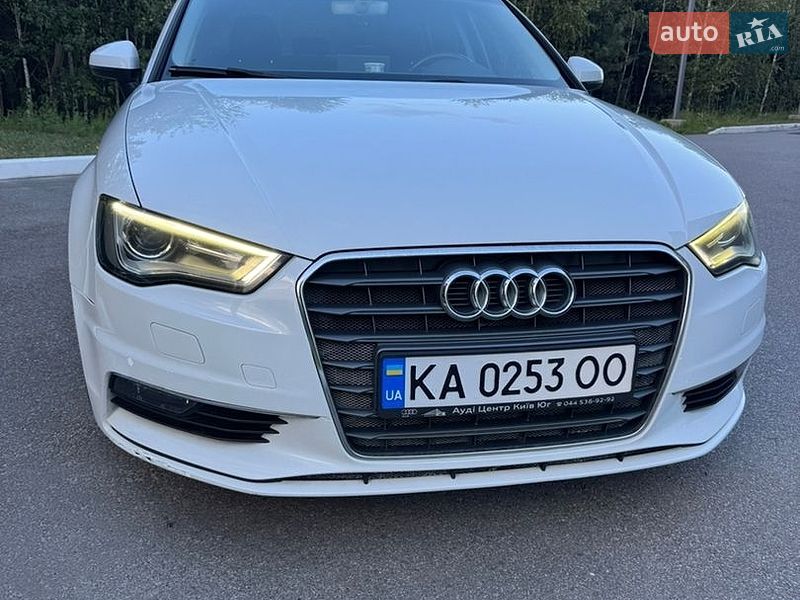 Седан Audi A3 2015 в Василькове