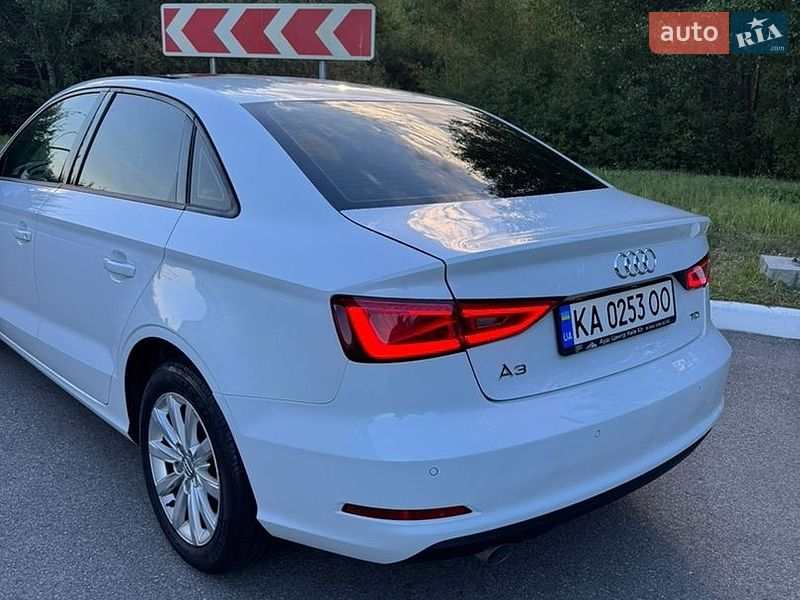 Седан Audi A3 2015 в Василькове