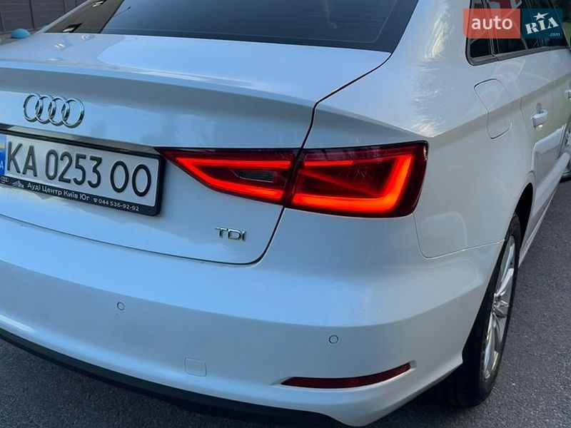 Седан Audi A3 2015 в Василькове