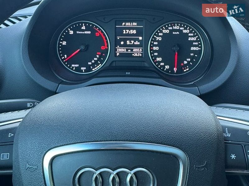 Седан Audi A3 2015 в Василькове