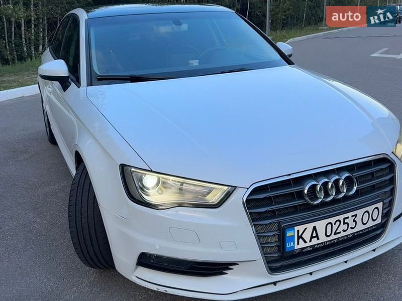 Седан Audi A3 2015 в Василькове