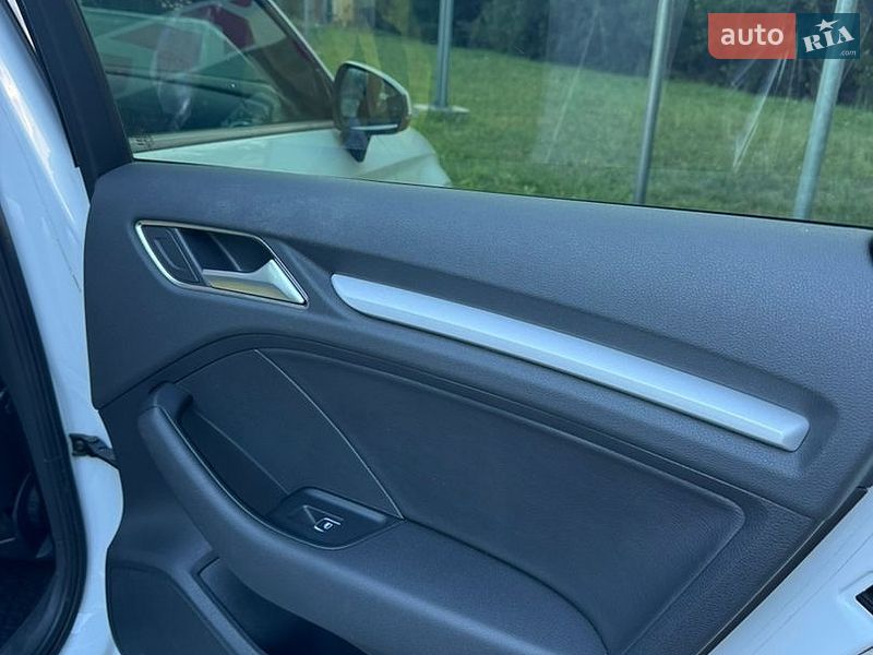 Седан Audi A3 2015 в Василькове