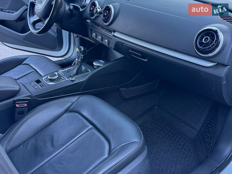 Седан Audi A3 2015 в Василькове