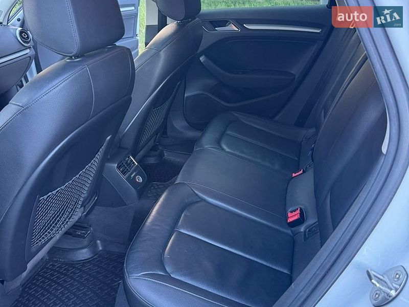 Седан Audi A3 2015 в Василькове