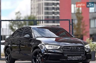 Седан Audi A3 2015 в Киеве