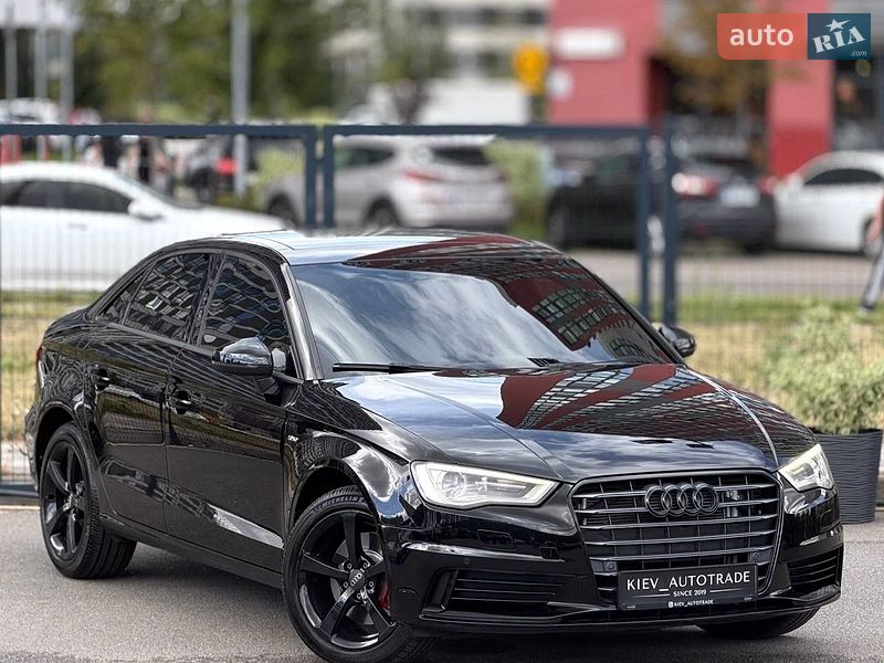 Седан Audi A3 2015 в Киеве