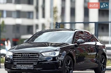Седан Audi A3 2015 в Киеве