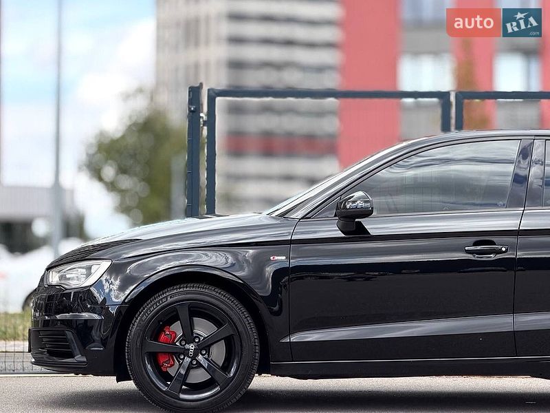 Седан Audi A3 2015 в Киеве