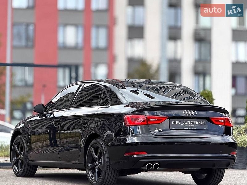 Седан Audi A3 2015 в Киеве