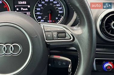 Седан Audi A3 2015 в Киеве