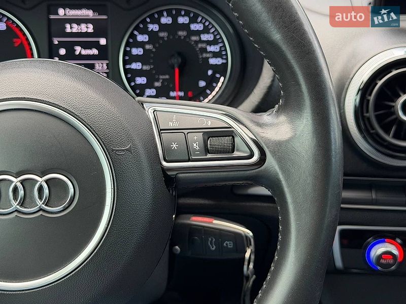 Седан Audi A3 2015 в Киеве
