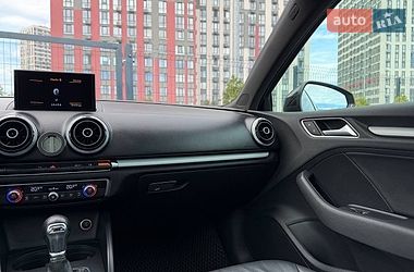 Седан Audi A3 2015 в Киеве