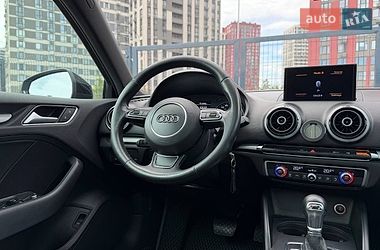 Седан Audi A3 2015 в Киеве
