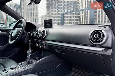 Седан Audi A3 2015 в Киеве
