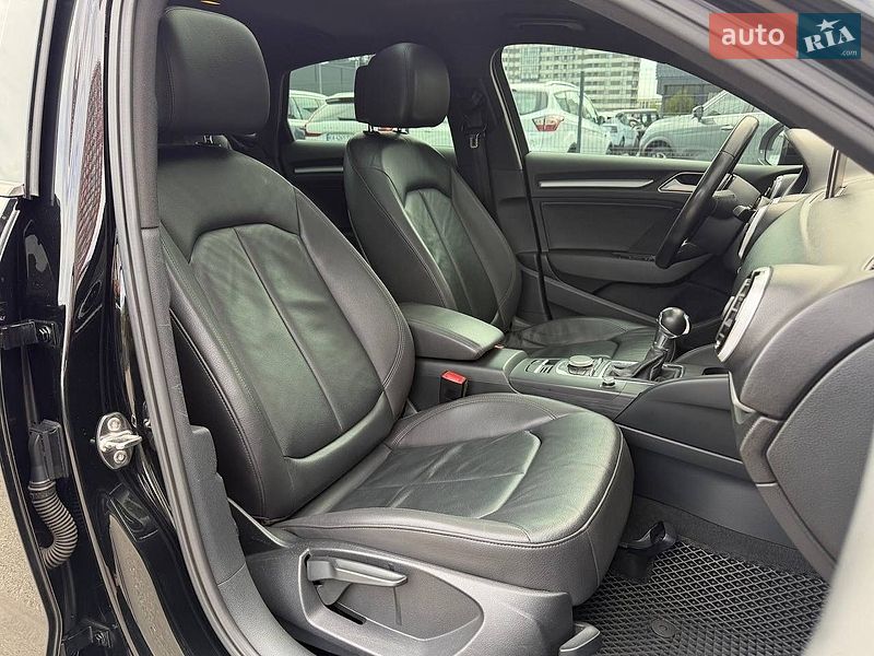 Седан Audi A3 2015 в Киеве