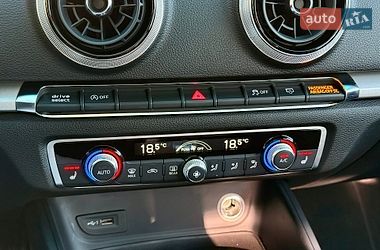 Седан Audi A3 2016 в Харькове