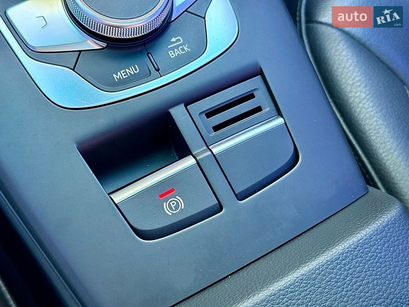 Седан Audi A3 2016 в Харькове