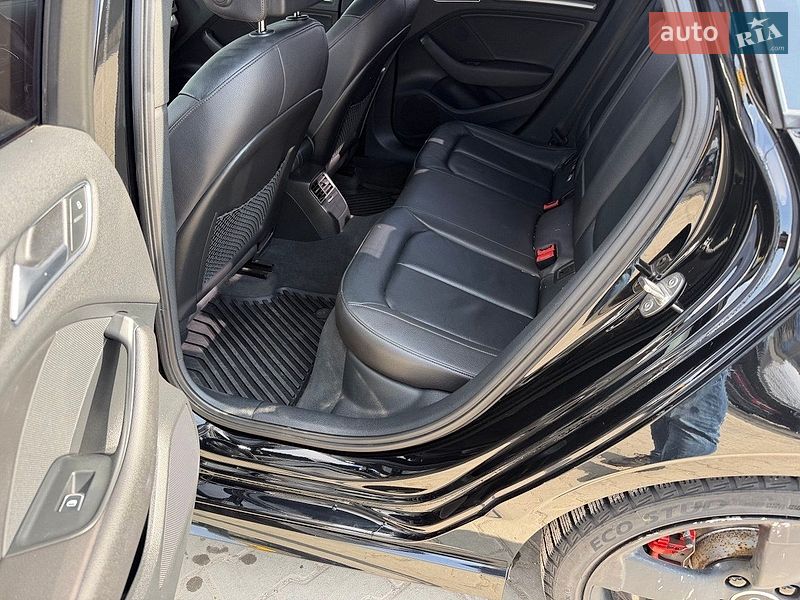 Седан Audi A3 2015 в Тернополе