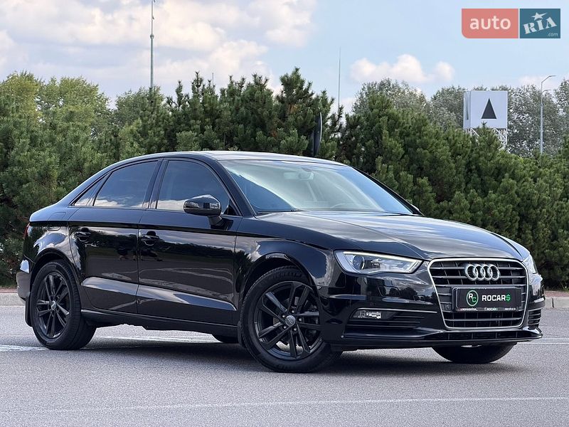 Седан Audi A3 2015 в Киеве