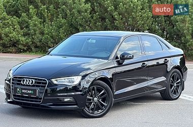 Седан Audi A3 2015 в Киеве