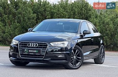 Седан Audi A3 2015 в Киеве